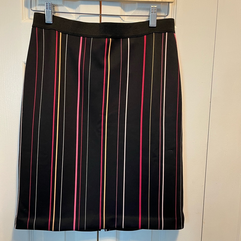 Premise size S streachy skirt New With Tags